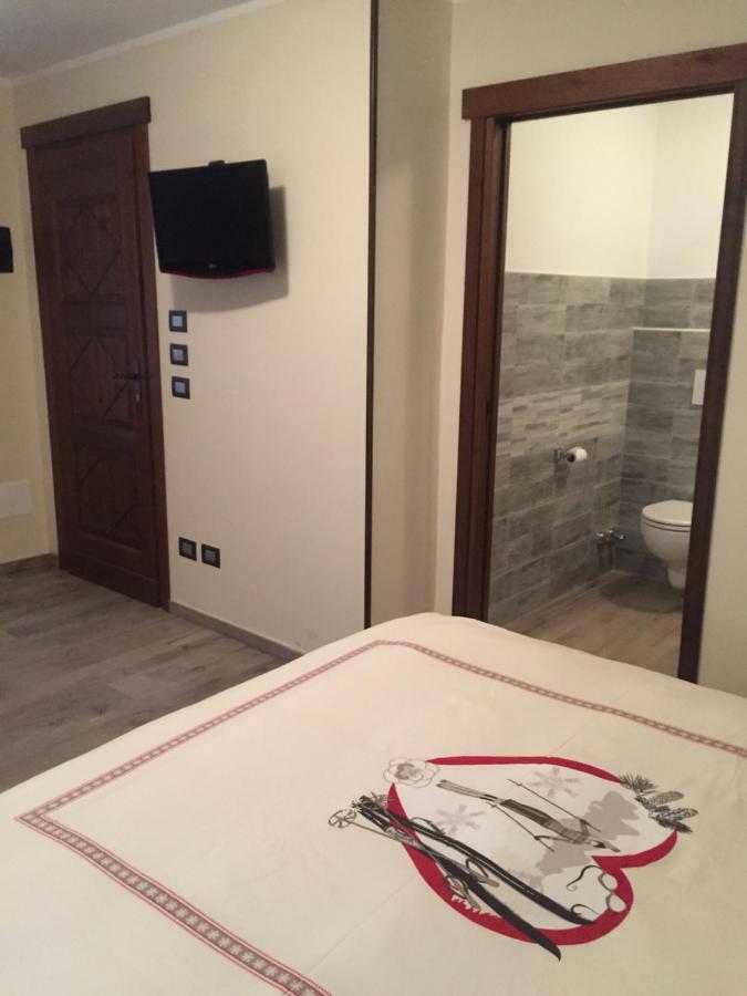 La Boule De Neige Bed & Breakfast Pre-Saint-Didier Bagian luar foto